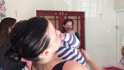 SOUTH AFRICA - Cape Town - Mom and Me class with Leila Solomon in Fresnaye. (Video) (W9T)