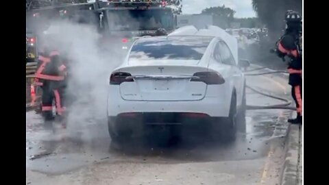 FLORIDA FIRE MARSHALL SAYS MANY EV FIRES FROM IAN - OTHERS SAY NOT SO FAST