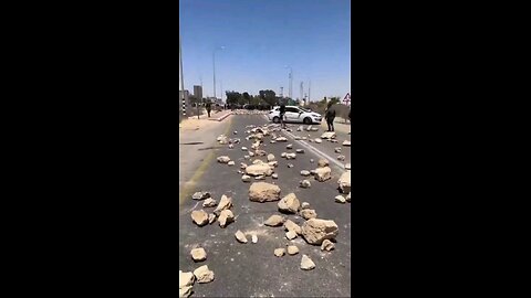 Israelis preventing gaza aid from moving