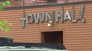 TownHall bar owner defies mask mandate amid complaints, COVID-19-positive employees, investigation