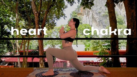 HEART CHAKRA YOGA – 15 Minute Heart Opening Yoga Practice