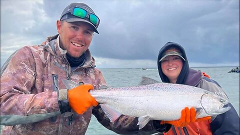 Salmon FISHING LIVE At Buoy 10 In Astoria Oregon