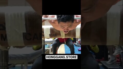 Chinese Olympic Weightlifters Back Raises (Cao ni ma)