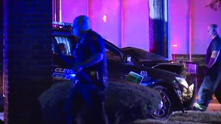 Cleveland police officer crashes into pole