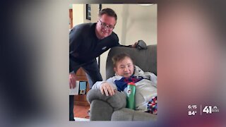 Bill Self forms bond with teen who has brain cancer