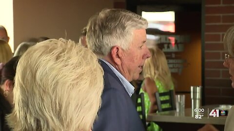 Missouri Gov. Mike Parson doubles down on opposition to federal COVID-19 vaccine outreach efforts
