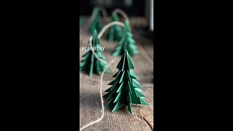DIY Christmas tree with paper