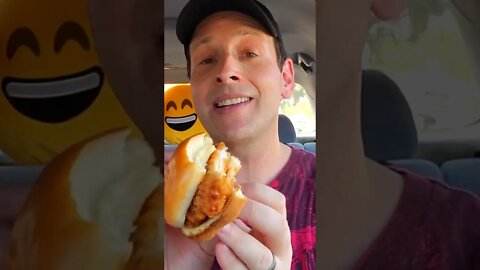 How Great Is The New Wingstop Chicken Sandwich? 🐔🥪🤔 Peep THIS Out! 🕵️ #shorts