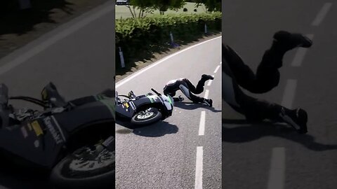 Ninja ZX 6R crashes because of him