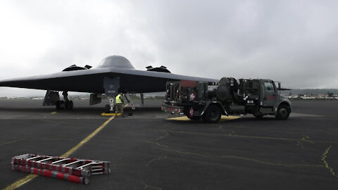 B-2 Spirts stealth bombers arrive at Lajes Field