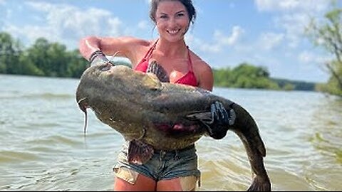 I Caught 3 Giant Catfish In 1 Day!