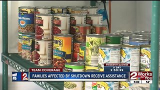 Non-profit provides foods to families amidst government shutdown