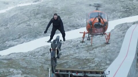 Tom Cruise Does Amazing High Flying Stunt (host K-von is shocked)