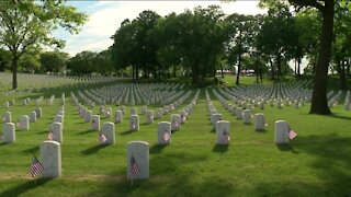 Families, community members observe Memorial Day at Wood National Cemetery