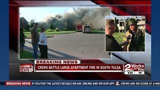 Crews battle south Tulsa apartment fire