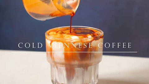 熱量爆炸 維也納咖啡 用喝的提拉米蘇┃Einspänner (Viennese Coffee)