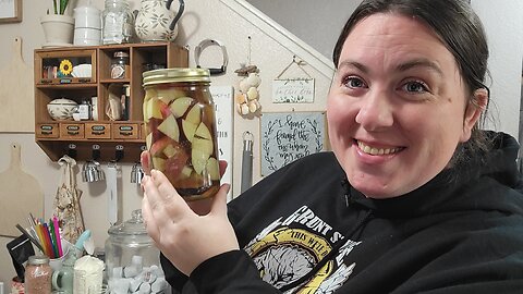 TIS THE SEASON | MAKING INFUSED RUM | HOMEMADE CHRISTMAS GIFTS