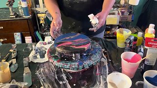 #fluidart 2 round canvases 1swipe and 1 ring pour