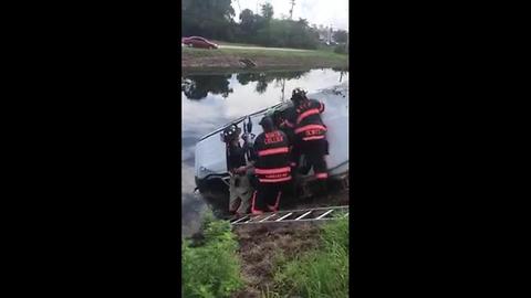 One injured in Naples when SUV rolls into canal