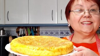 How to cook Spanish omelet. Only from 2 ingredients!