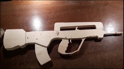 Making a wooden FAMAS G2 Semi-Auto - Rubberband Gun