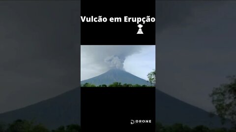 Imagem real de um Vulcão em Erupção 🌋 ✅ Link na descrição
