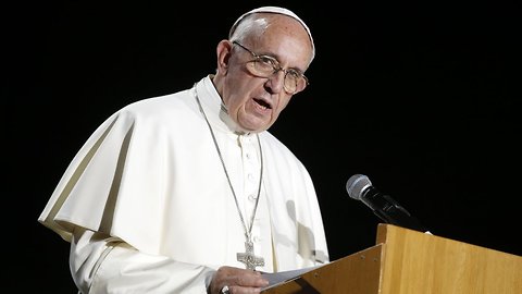 Pope Francis Issues A Letter Condemning Sexual Abuse By Priests