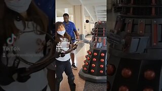 😆 #MAN 😆 VS #DALEK 😆 #DOCTORWHO #DALEKHAL THIS WILL NOT END WELL #TRAVELINGTARDIS #SUBSCRIBE #SHORTS