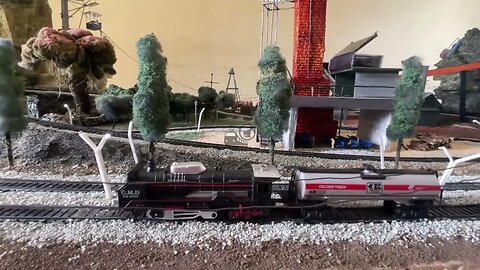 RC Train Models With Wire Hopper, Logging Hopper, And Barrels Hopper