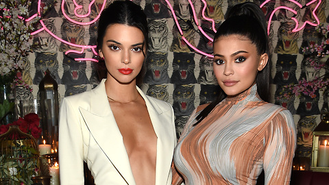 Kendall & Kylie Jenner SHADED Over Wedding Invite!