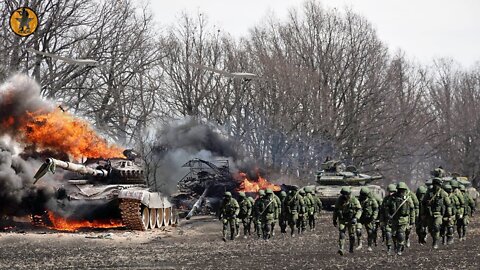 Tension Today - Ukrainian Troops use Drones to Blow up massive Column of Russian Tanks near Donbas