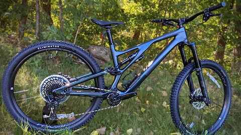 Tackle Any Trail with the 2022 Specialized Stumpjumper EVO Expert