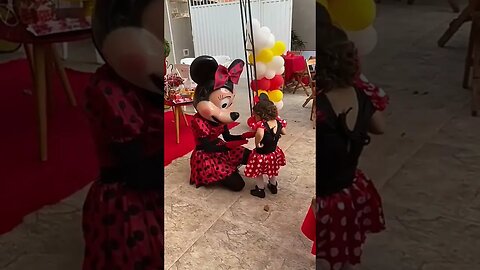 ALEGRIA DAS CRIANÇAS COM MINNIE MOUSE SUPER DIVERTIDAS EM FESTA DA ANIVERSÁRIO, LIKE