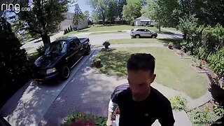 Man caught on video stealing mail, could be trying to break into homes