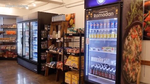 Oberlin College dining expanded for Ramadan