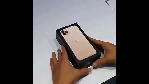 unboxing iPhone with adaptor
