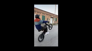 Surron Wheelies