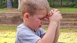 4-Year-Old Prays For Sick Grandfather