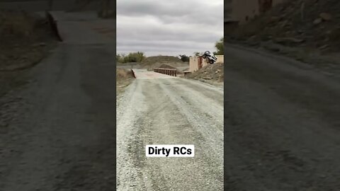 Traxxas Slash 3s sending it! Dirty RCs￼