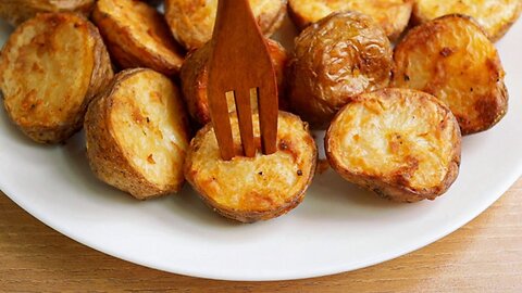 BEST ROASTED POTATOES | How to make oven roasted potatoes