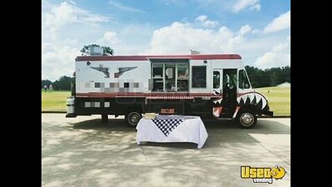 Versatile - 2004 28' GMC P42 Workhorse All-Purpose Food Truck for Sale in Florida!