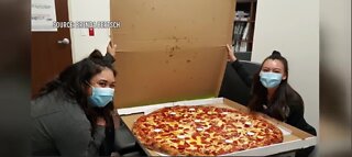 Las Vegas woman sends pizzas to hospital workers