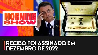 Novo documento afirma que Bolsonaro recebeu pacote de joias pessoalmente