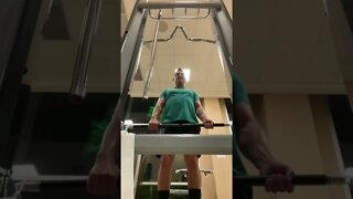 Travel Lifts - Cable Shrugs