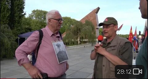 Der Lehrer am Tag des Sieges Berlin-Treptow 9. Mai 2024