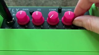UNBOXING AND SOUND OF Blackstar Fly Amp BASS - IN NEON GREEN