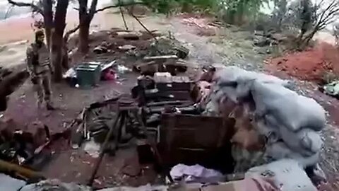 Video of Ukraine soldier showing Where Russians leave Their position and run away