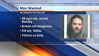 Wyandotte Police searching for suspect in felonies