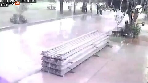 Man Is Struck By Lightening In San Luis Argentina