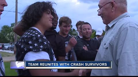 Hero football players meet couple they helped save